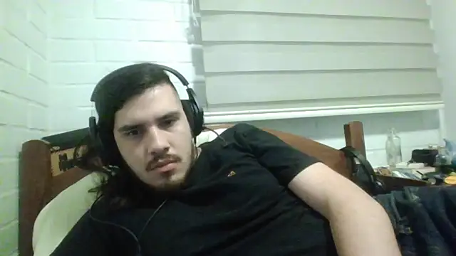 hung weeb online show from 01.20.25