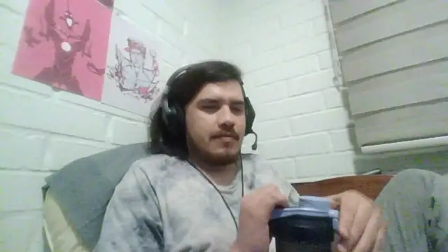 hung weeb online show from 10.28.25