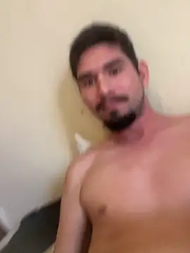 Snapshot of Tomthelong chatting on 01.02.25 Tomthelong online show from 01.02.25