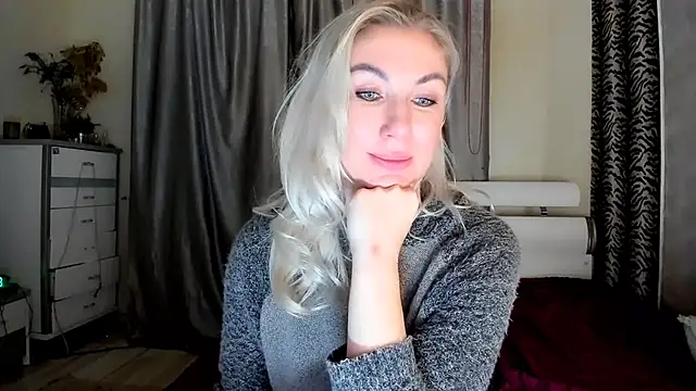 Snapshot of _SABOTAGE_ chatting on 01.12.25  SABOTAGE  online show from 01.12.25