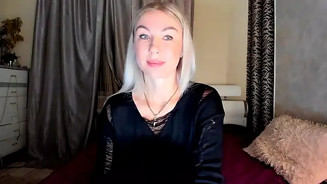 Snapshot of _SABOTAGE_ chatting on 01.13.25  SABOTAGE  online show from 01.13.25