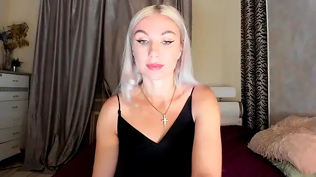 Snapshot of _SABOTAGE_ chatting on 02.24.25  SABOTAGE  online show from 02.24.25