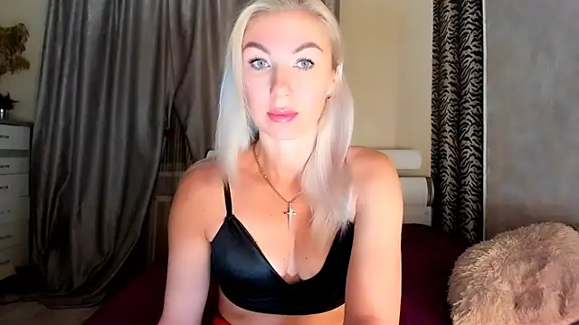 Snapshot of _SABOTAGE_ chatting on 03.01.25  SABOTAGE  online show from 03.01.25