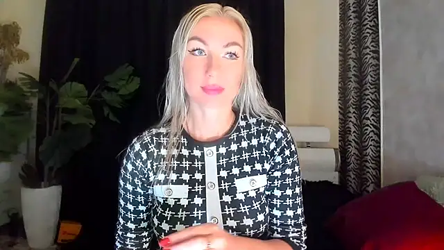 Snapshot of _SABOTAGE_ chatting on 09.09.25  SABOTAGE  online show from 09.09.25