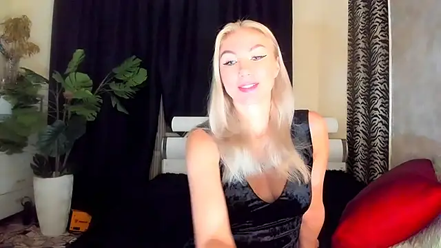 Snapshot of _SABOTAGE_ chatting on 09.12.25  SABOTAGE  online show from 09.12.25