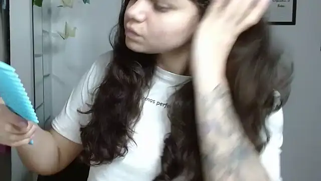 Nikkykora15 online show from 11.20.25