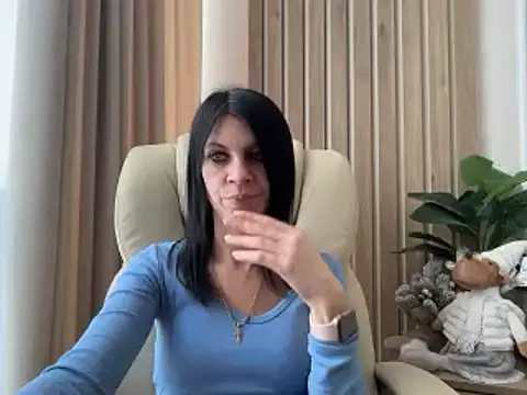 Snapshot of InjaAtHome chatting on 02.12.26 InjaAtHome online show from 02.12.26