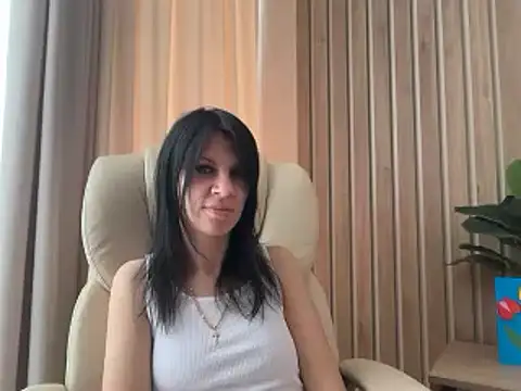 Snapshot of InjaAtHome chatting on 04.11.26 InjaAtHome online show from 04.11.26