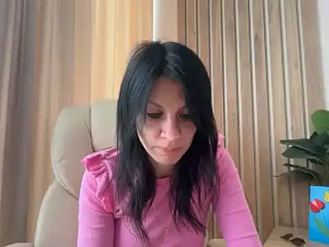Snapshot of InjaAtHome chatting on 05.22.26 InjaAtHome online show from 05.22.26