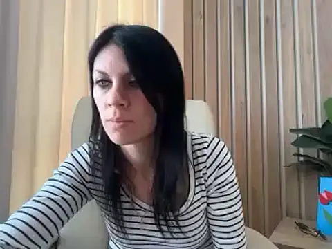 Snapshot of InjaAtHome chatting on 05.25.26 InjaAtHome online show from 05.25.26