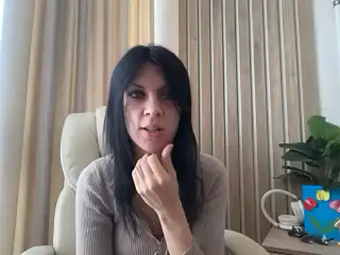 Snapshot of InjaAtHome chatting on 06.05.26 InjaAtHome online show from 06.05.26