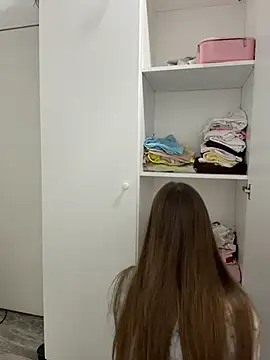 elikako online show from 04.15.26