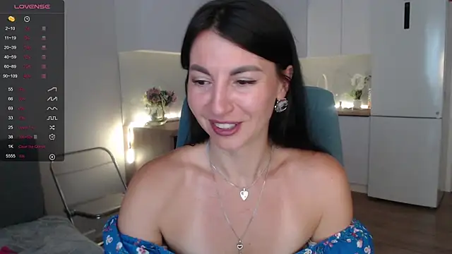 Snapshot of Mary_love16 chatting on 07.23.26 Mary love16 online show from 07.23.26