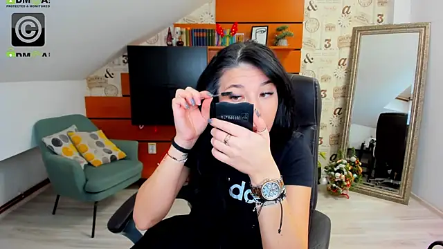 EmillyTaylor online show from 12.20.24