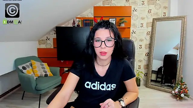 EmillyTaylor online show from 12.30.24