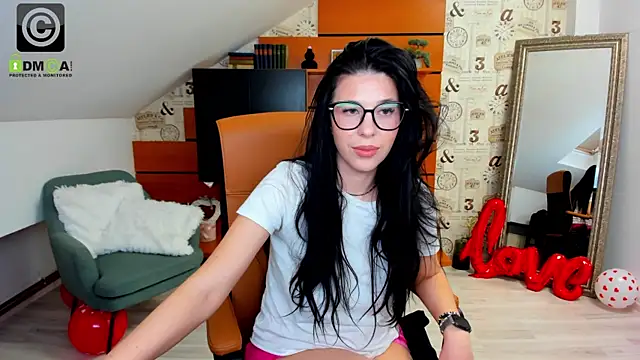 EmillyTaylor online show from 02.27.25