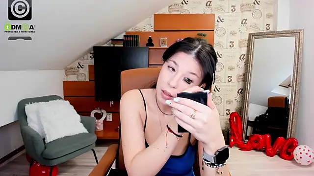 EmillyTaylor online show from 03.04.25