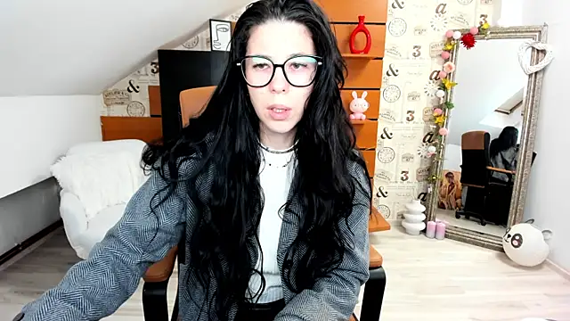 EmillyTaylor online show from 10.10.25