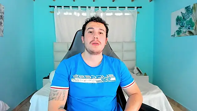 Snapshot of juan__jimenez chatting on 05.15.26 juan jimenez online show from 05.15.26