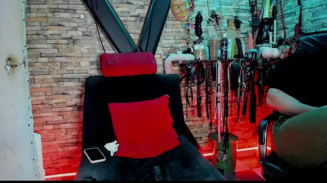 Liltildeman moon online show from 11.13.25