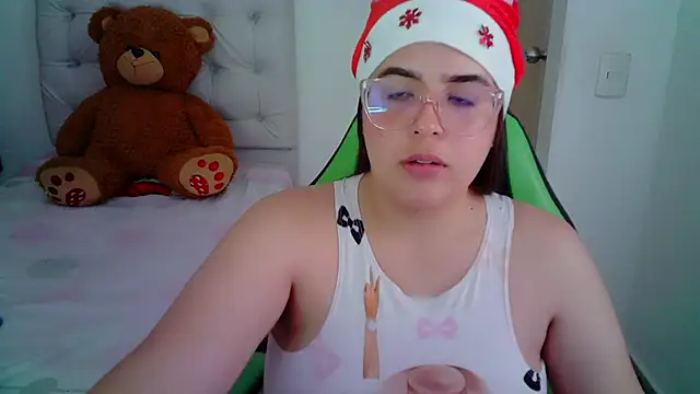 Snapshot of _alicia_z chatting on 12.28.24 alicia z online show from 12.28.24