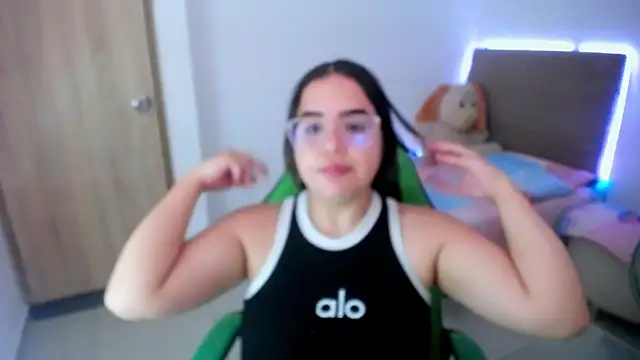 Snapshot of _alicia_z chatting on 03.17.25 alicia z online show from 03.17.25