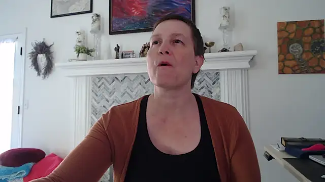 Snapshot of AuroraWillows chatting on 04.18.26 AuroraWillows online show from 04.18.26
