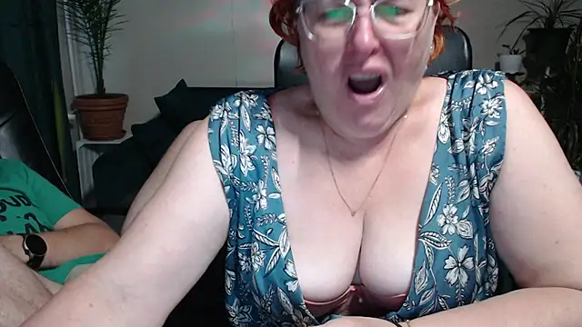 JoannaAndNeighbour online show from 10.11.25