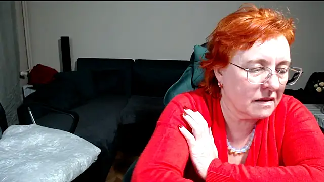 JoannaAndNeighbour online show from 03.02.26