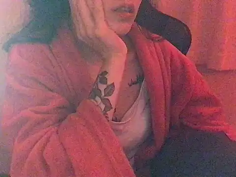 Snapshot of YumieCp chatting on 03.06.25 YumieCp online show from 03.06.25