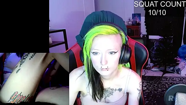 alicewonder09 online show from 11.18.25