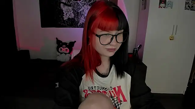 Snapshot of t0riayun0 chatting on 03.20.25 t0riayun0 online show from 03.20.25