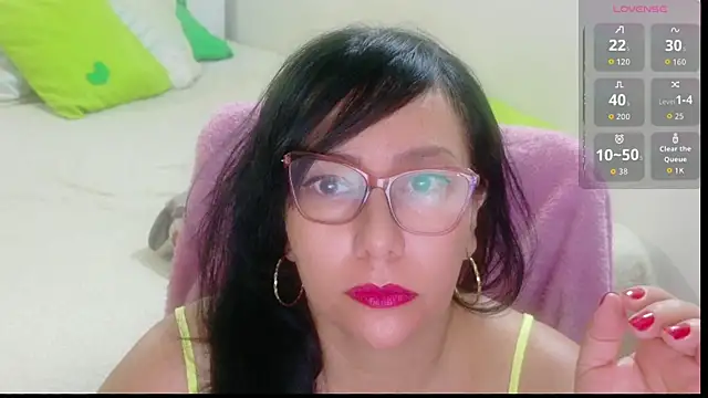 Snapshot of hottplay chatting on 07.14.26 hottplay online show from 07.14.26