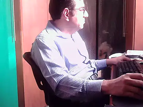 FernandoReuterG online show from 10.14.25