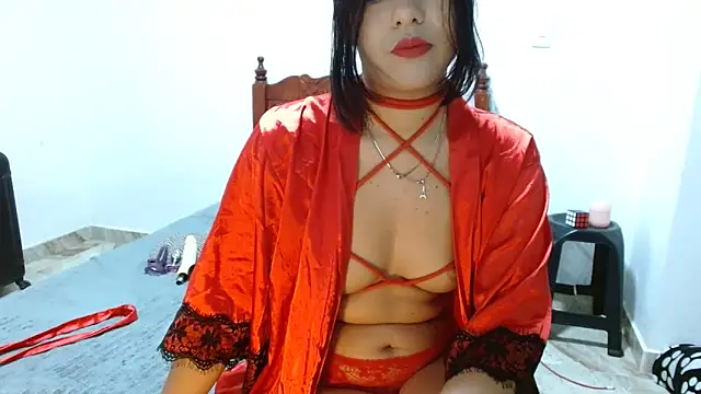 Snapshot of Amal_Hadid chatting on 03.20.25 Amal Hadid online show from 03.20.25