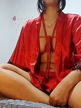 Snapshot of Amal_Hadid chatting on 03.20.25 Amal Hadid online show from 03.20.25