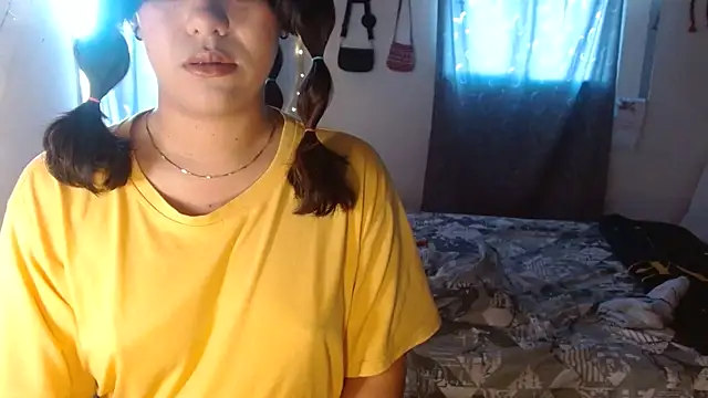 Snapshot of Amal_Hadid chatting on 09.09.25 Amal Hadid online show from 09.09.25