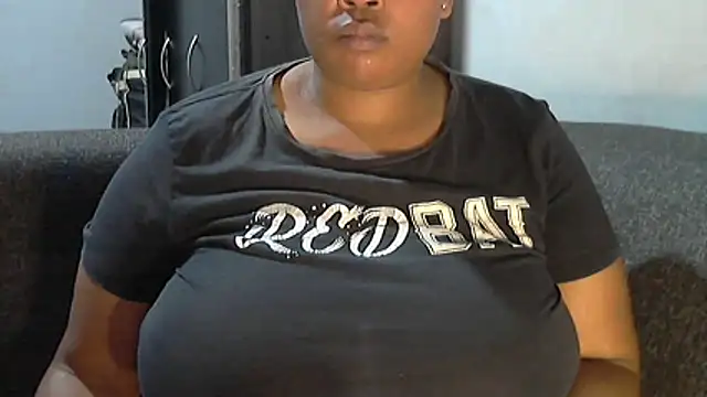 Snapshot of Sexy-queen99xx chatting on 04.16.26 Sexy-queen99xx online show from 04.16.26