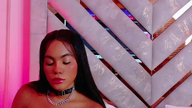 Sara Boom online show from 01.10.26