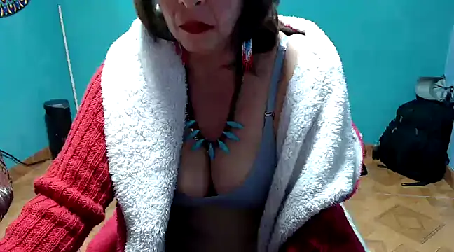 Snapshot of marinadenoche chatting on 01.12.25 marinadenoche online show from 01.12.25