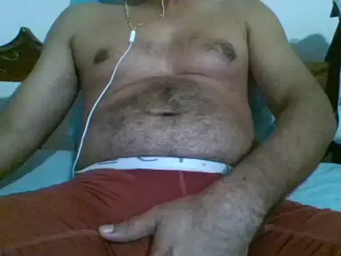 Snapshot of bbccol1 chatting on 12.31.24 bbccol1 online show from 12.31.24