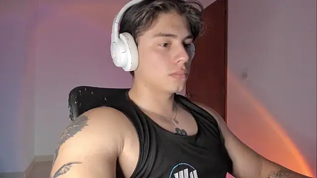 Giordano Russo online show from 03.05.26