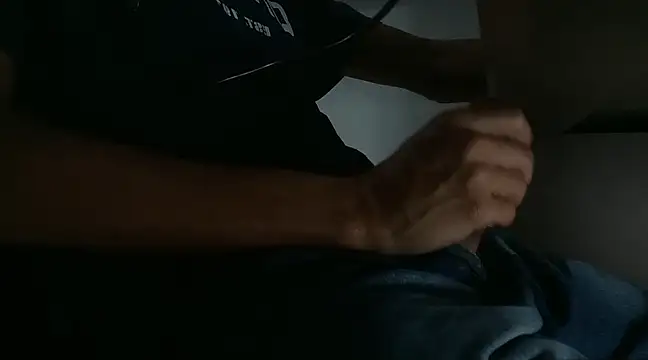 Snapshot of dravos chatting on 01.19.25 dravos online show from 01.19.25