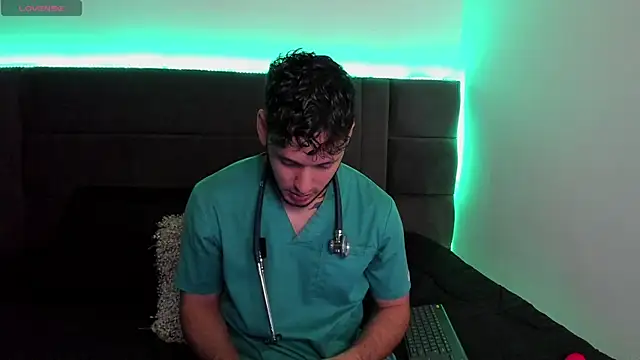 alejandro  2 online show from 10.17.25