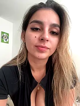 Snapshot of oriana_zoeee chatting on 10.03.25 oriana zoeee online show from 10.03.25