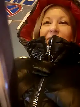 Snapshot of Arina_smiles chatting on 01.10.25 Arina smiles online show from 01.10.25