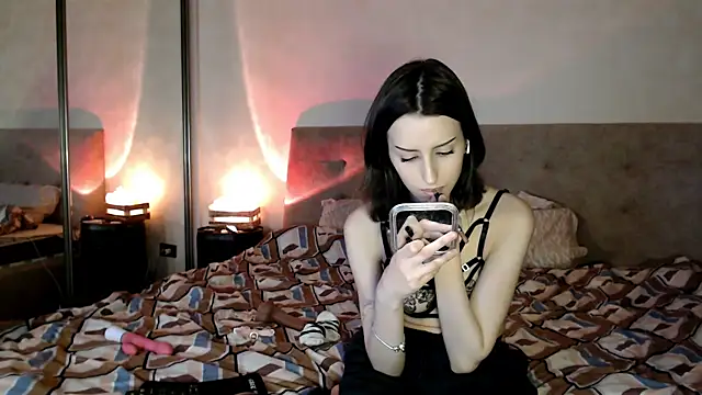 Snapshot of -Yummybabes- chatting on 04.22.26 -Yummybabes- online show from 04.22.26