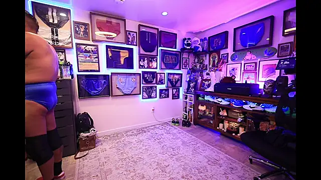 Briefs bud online show from 02.11.25