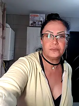 x  KHALEESI  x online show from 10.07.25