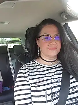 x  KHALEESI  x online show from 04.18.26